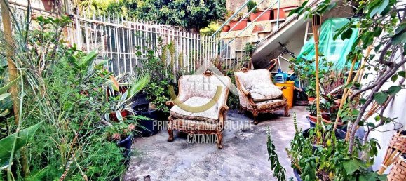 Квартира с 2 спальнями в Катания, Италия № 132995 7