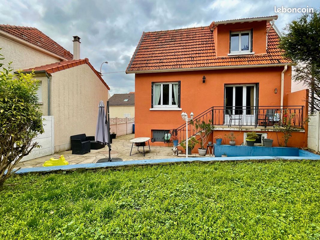 3 chambres Maison à Rosny-sous-Bois, France No. 173674