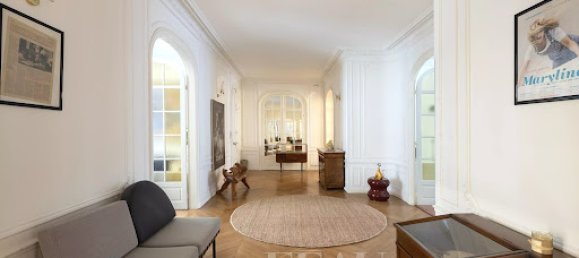5 bedrooms Apartment in Paris, France No. 168587 6