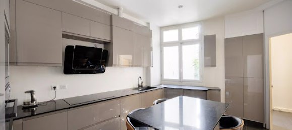 5 bedrooms Apartment in Paris, France No. 168587 25