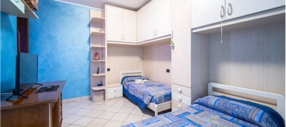 2 bedrooms Villa in Poviglio, Italy No. 289476 40