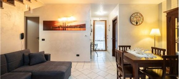 2 bedrooms Villa in Poviglio, Italy No. 289476 13