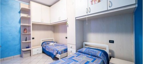 2 bedrooms Villa in Poviglio, Italy No. 289476 41