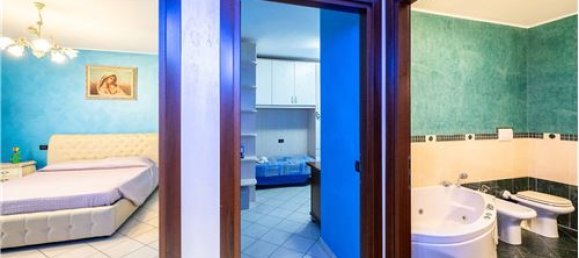 2 bedrooms Villa in Poviglio, Italy No. 289476 30