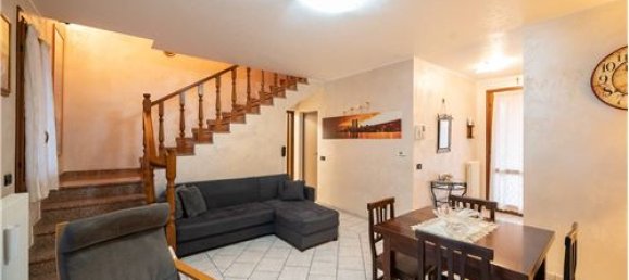 2 bedrooms Villa in Poviglio, Italy No. 289476 7