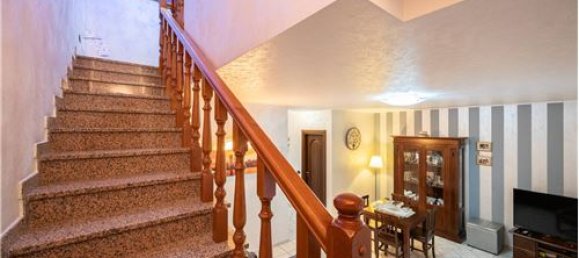 2 bedrooms Villa in Poviglio, Italy No. 289476 18