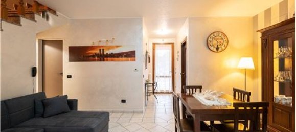 2 bedrooms Villa in Poviglio, Italy No. 289476 8