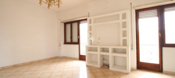 5-salle Appartement à Pomezia, Italy No. 90518 23