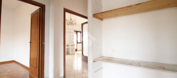 5-salle Appartement à Pomezia, Italy No. 90518 30