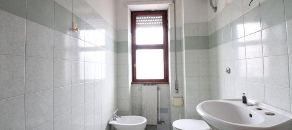 5-salle Appartement à Pomezia, Italy No. 90518 44