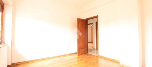 5-salle Appartement à Pomezia, Italy No. 90518 15