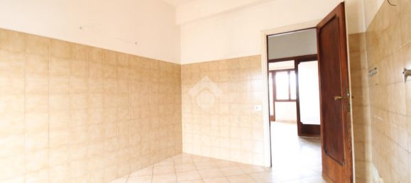 5-salle Appartement à Pomezia, Italy No. 90518 13