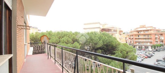 5-salle Appartement à Pomezia, Italy No. 90518 3