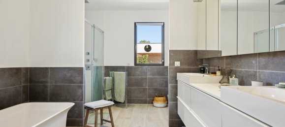 Villa de 6 dormitorios en Mougins, France No. 1545 7