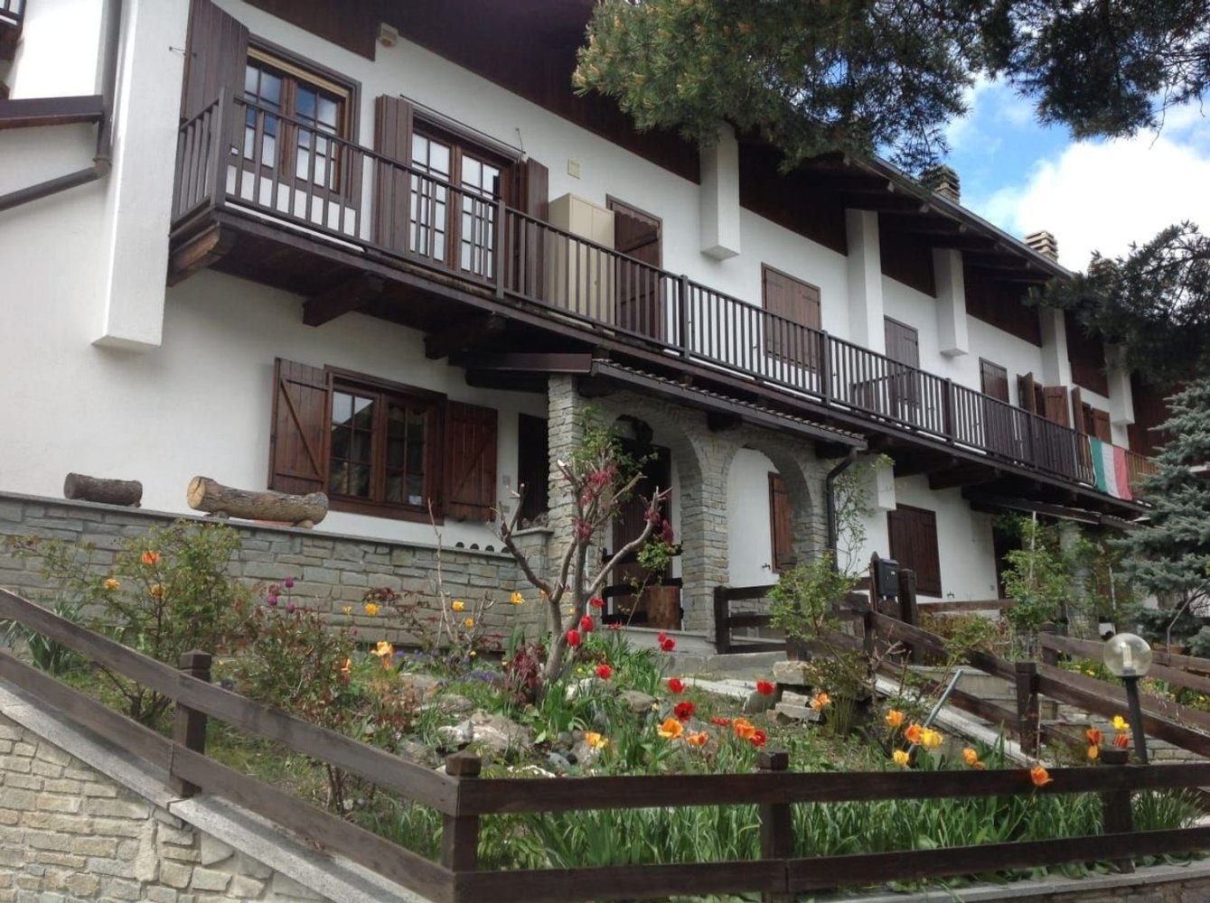 3غرفة منزل في Oulx, Italy رقم 256012