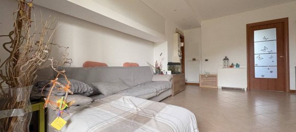 2 bedrooms Apartment in Udine, Italy No. 272174 6