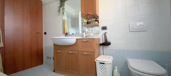 2 bedrooms Apartment in Udine, Italy No. 272174 13