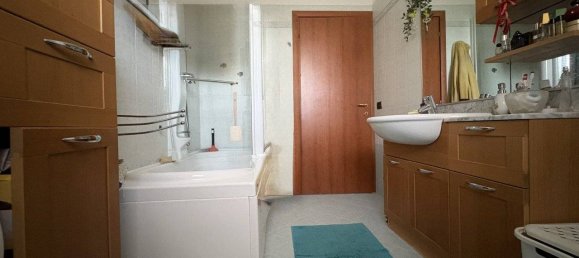 2 bedrooms Apartment in Udine, Italy No. 272174 12