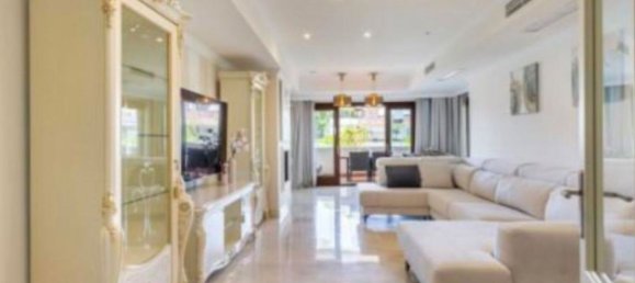 3 bedrooms Apartment in Marbella, Spain No. 112614 4