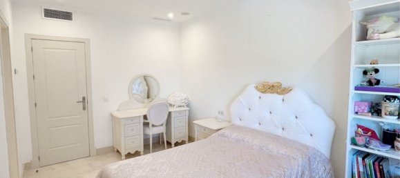 3 bedrooms Apartment in Marbella, Spain No. 112614 31