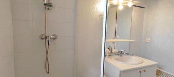 2 bedrooms Apartment in Saint-Ave, France No. 207507 5