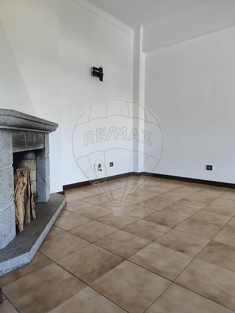 2 bedrooms Apartment in Seia, Portugal No. 335306