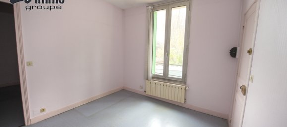 2 bedrooms Apartment in Alfortville, France No. 184424 3