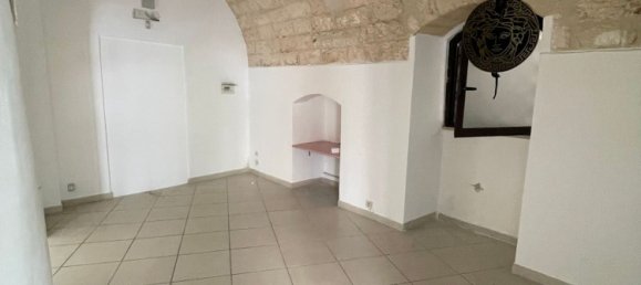 Gewerbliche Immobilie in Capurso, Italy 96m², Nr. 42356 5