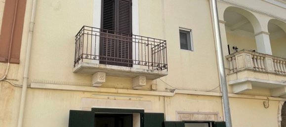 Gewerbliche Immobilie in Capurso, Italy 96m², Nr. 42356 6