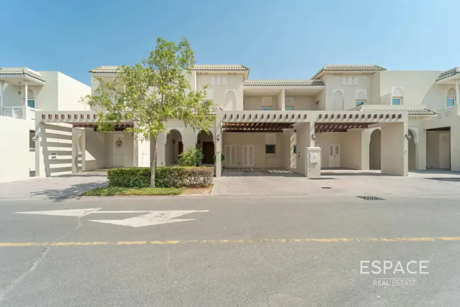 3 dormitorios adosado en venta en Al Furjan, Dubai, UAE № 108319