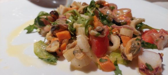 216m² Commercial property in Anzola dell'Emilia, Italy No. 80602 5