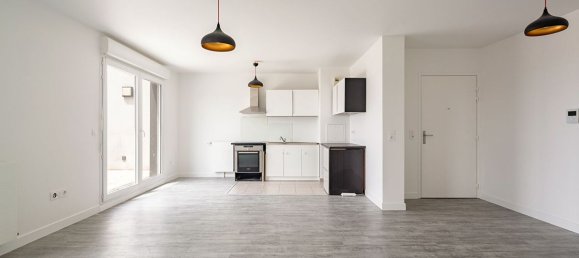 Apartamento de 3 dormitorios en Bezons, France No. 174802 5