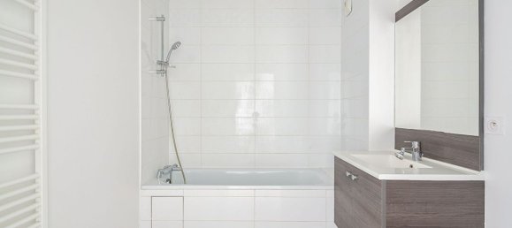 Apartamento de 3 dormitorios en Bezons, France No. 174802 6