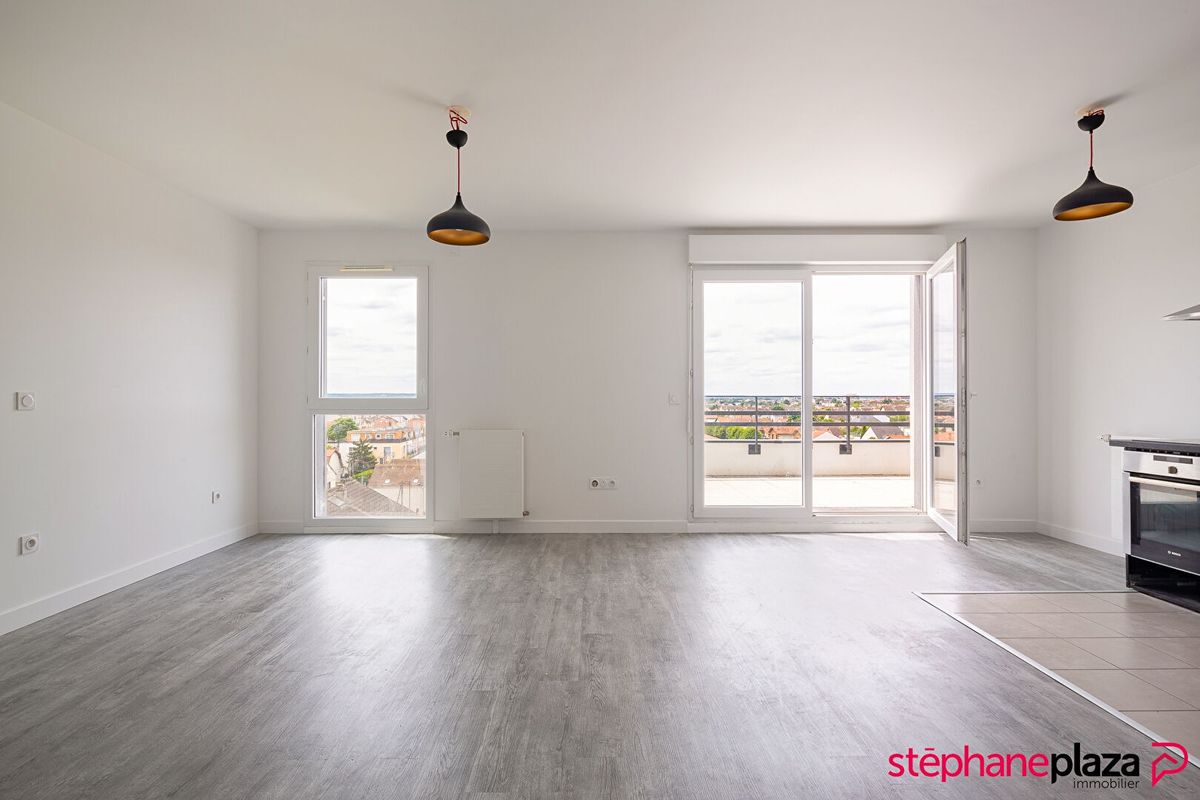 Apartamento de 3 dormitorios en Bezons, France No. 174802