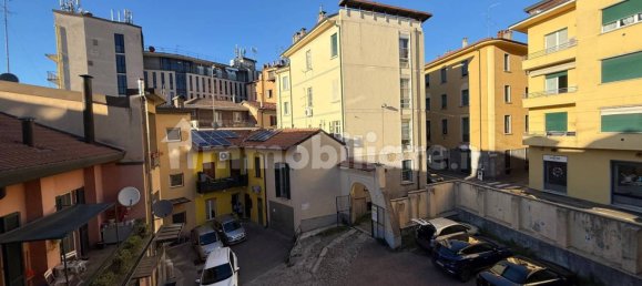 Apartamento de 1 dormitorio en Como, Italy No. 361531 17