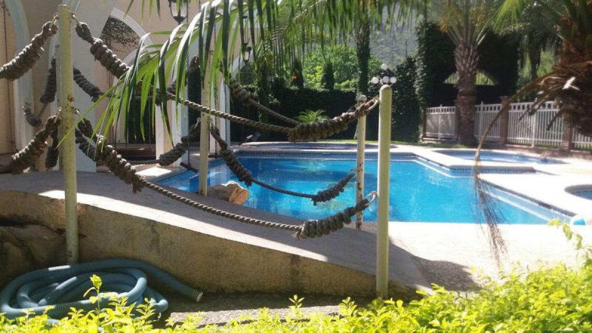 Casa T8 em Nuevo Leon, Mexico N.º 147003