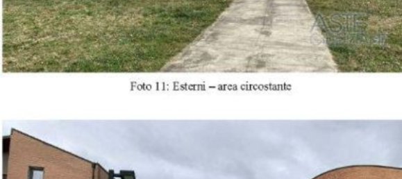 2-salle Appartement à Faenza, Italy No. 100092 10