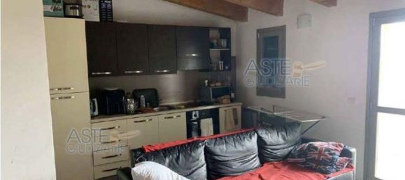 2-salle Appartement à Faenza, Italy No. 100092 14