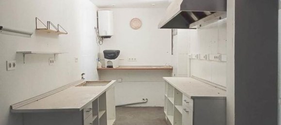 Imóvel comercial em Chartered Community of Navarre, Spain 650 m² N.º 32713 4