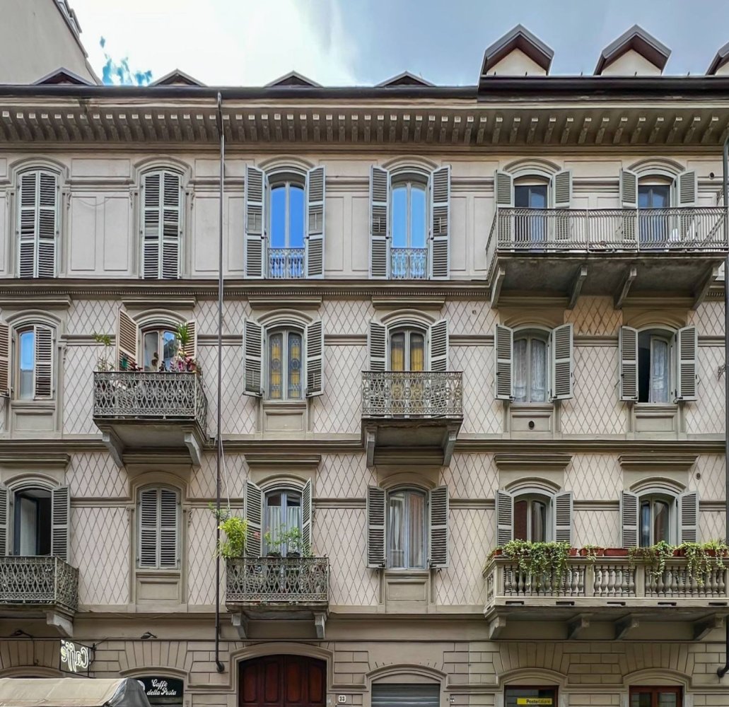 4 rooms Apartment in Turin, Italy No. 88849