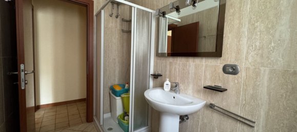 Квартира с 2 комнатами в Рим, Италия № 9608 17