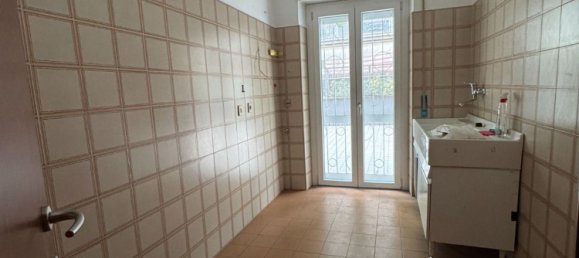 Квартира с 2 комнатами в Рим, Италия № 9608 13