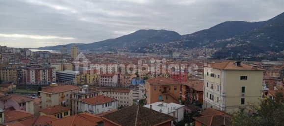 Квартира с 3 спальнями в Специя, Италия № 229949 3