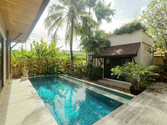3 bedrooms Villa in Rawai, Thailand No. 12437