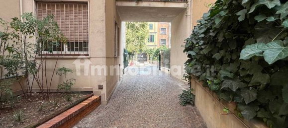  مرآب في Milan, Italy 15متر مربع رقم 378965 14