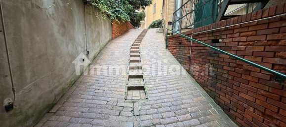  مرآب في Milan, Italy 15متر مربع رقم 378965 7