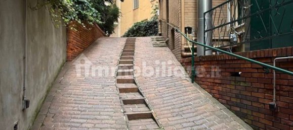  مرآب في Milan, Italy 15متر مربع رقم 378965 9