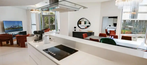 3 bedrooms Apartment in Dubai, UAE No. 21002 2