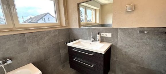 Таунхаус с 4 комнатами в Ойскирхен, Германия № 37529 11