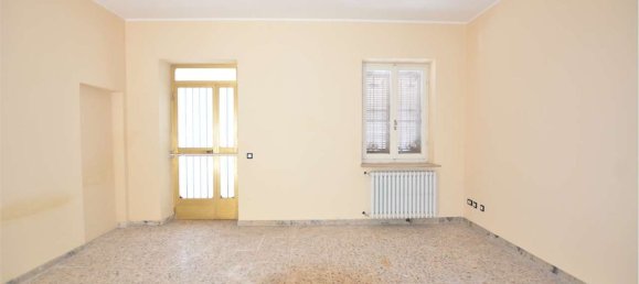 Дом с 3 комнатами в Мирадоло Терме, Италия № 15783 9